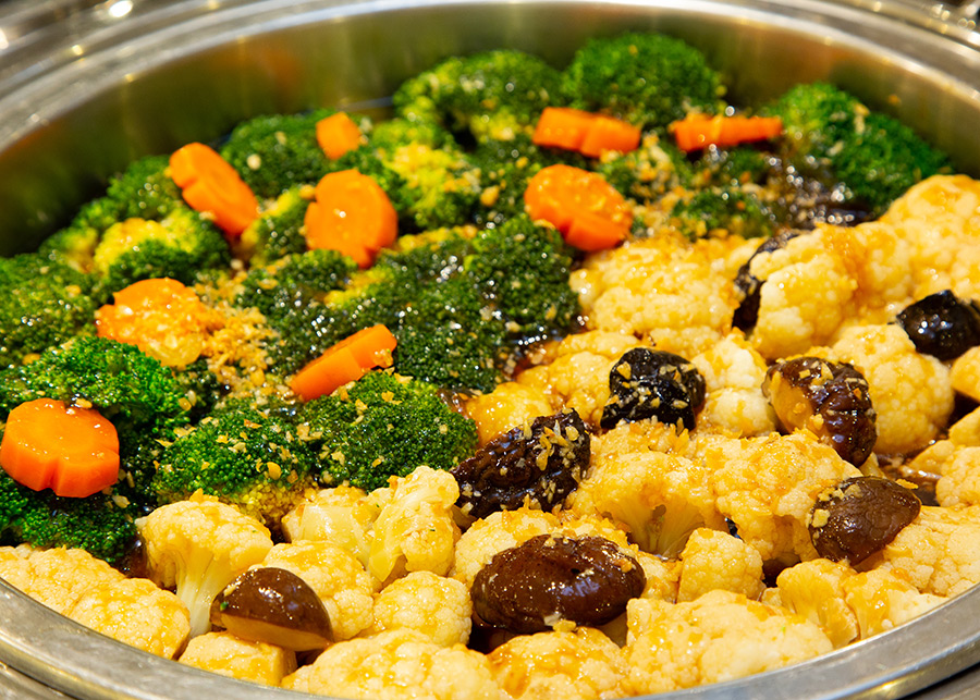 Buffet Tối Gánh Palace 4* - Buffet Tối Hơn 50 Món Hải Sản Cao Cấp Tại Phố Đi bộ Nguyễn Huệ