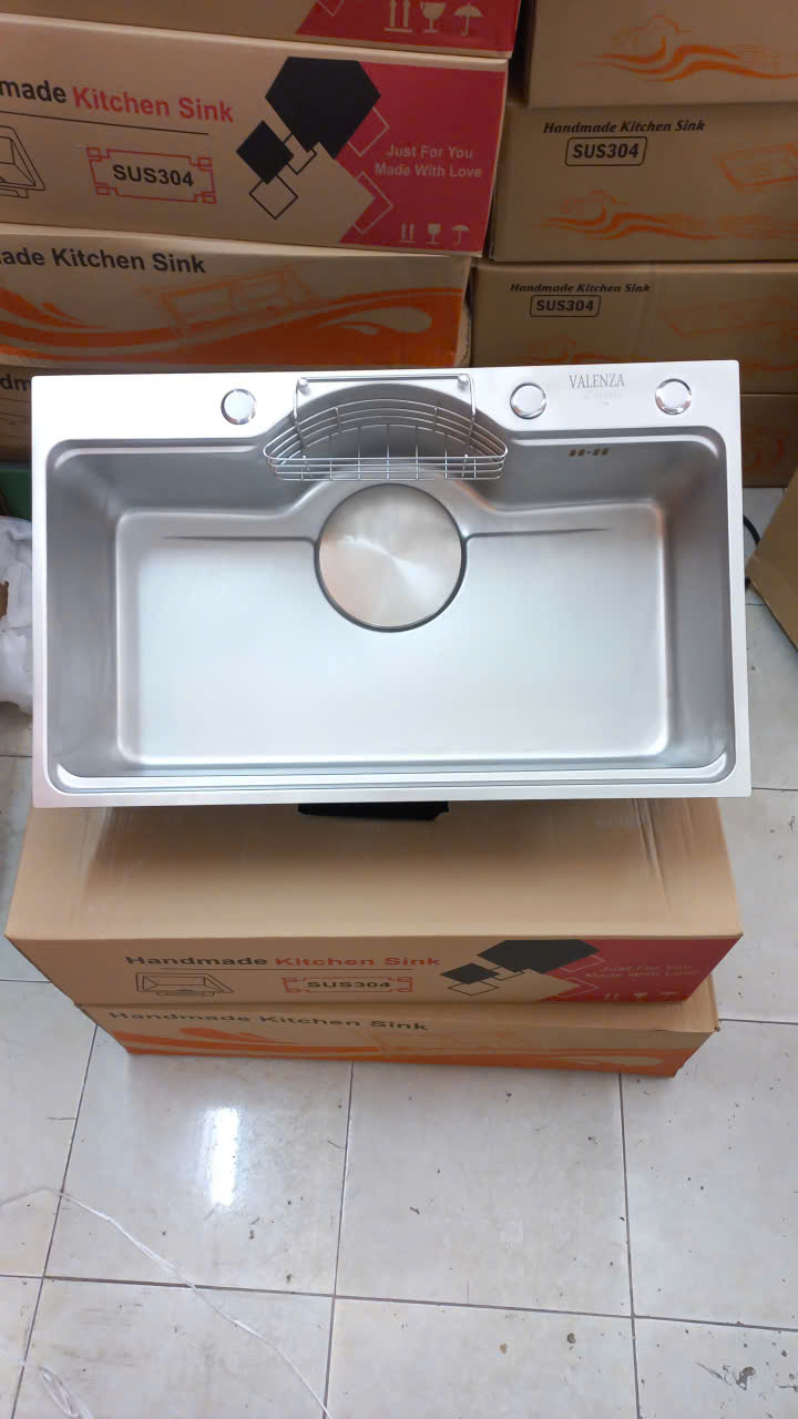 Chậu rửa bát inox304 bán nguyệt 5li chống xước 7546 Valenza, vòi rửa bát rút dây nóng lạnh 01, bộ xả 18cm, khay inox, rổ inox lỗ, bình rửa bát, rửa ly cốc