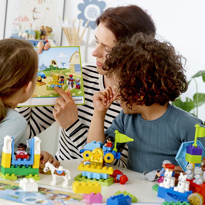 bộ lắp ráp lego education công viên của bé 45024 (295 chi tiết) 2