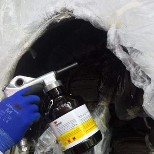 Sơn phủ gầm 3M Underseal chai 1L