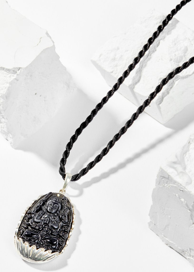 Mặt Dây Chuyền Phong Thủy Đá Obsidian Phật Bản Mệnh Tuổi Tý Thiên Thủ Thiên Nhãn Bọc Bạc (4x2.5cm)