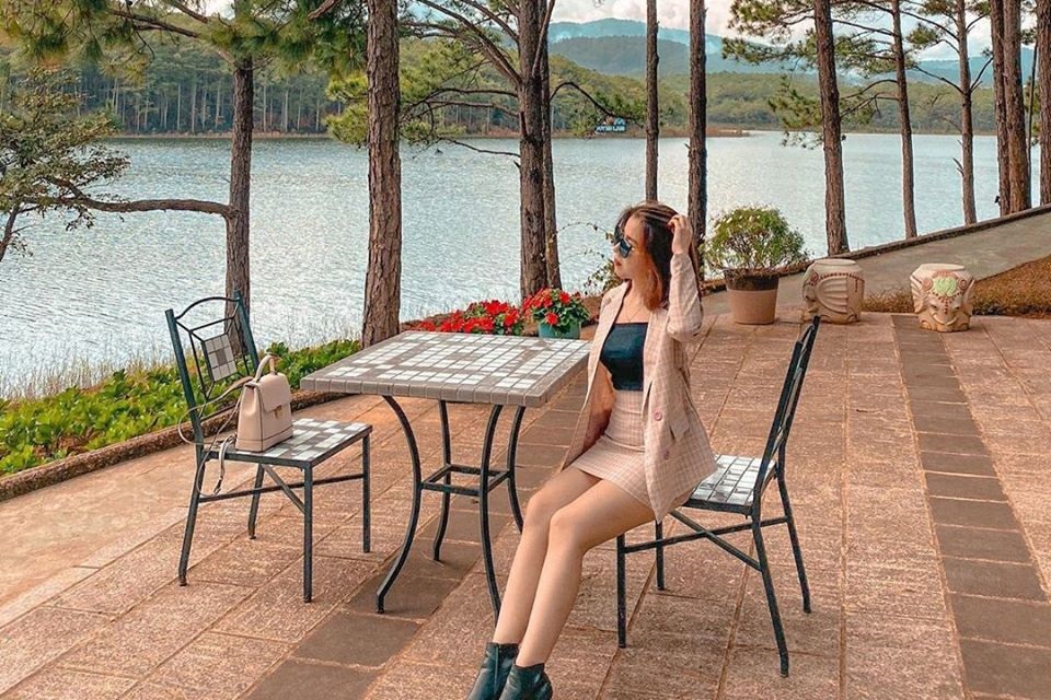 Terracotta Hotel & Resort 4* Đà Lạt - Buffet Sáng, Hồ Bơi, Xe Đưa Đón Trung Tâm, Nằm Bên Hồ Tuyền Lâm Thơ Mộng