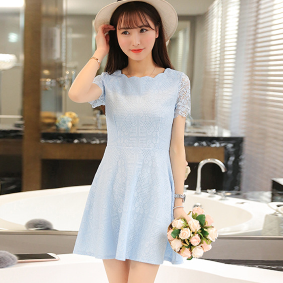 Đầm Ren Tay Ngắn Cổ Gợn Sóng DN089 MayHomes Kiểu Dáng Xinh, Gợi Cảm, Vải Bền Đẹp, Đường May Khéo Léo