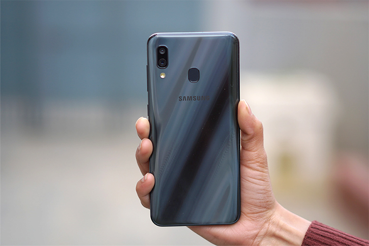 Điện Thoại Samsung Galaxy A30 (64GB/4GB) - Hàng Chính Hãng