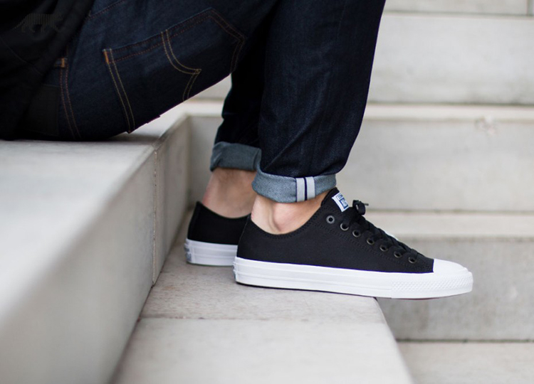 converse chuck 2 black low