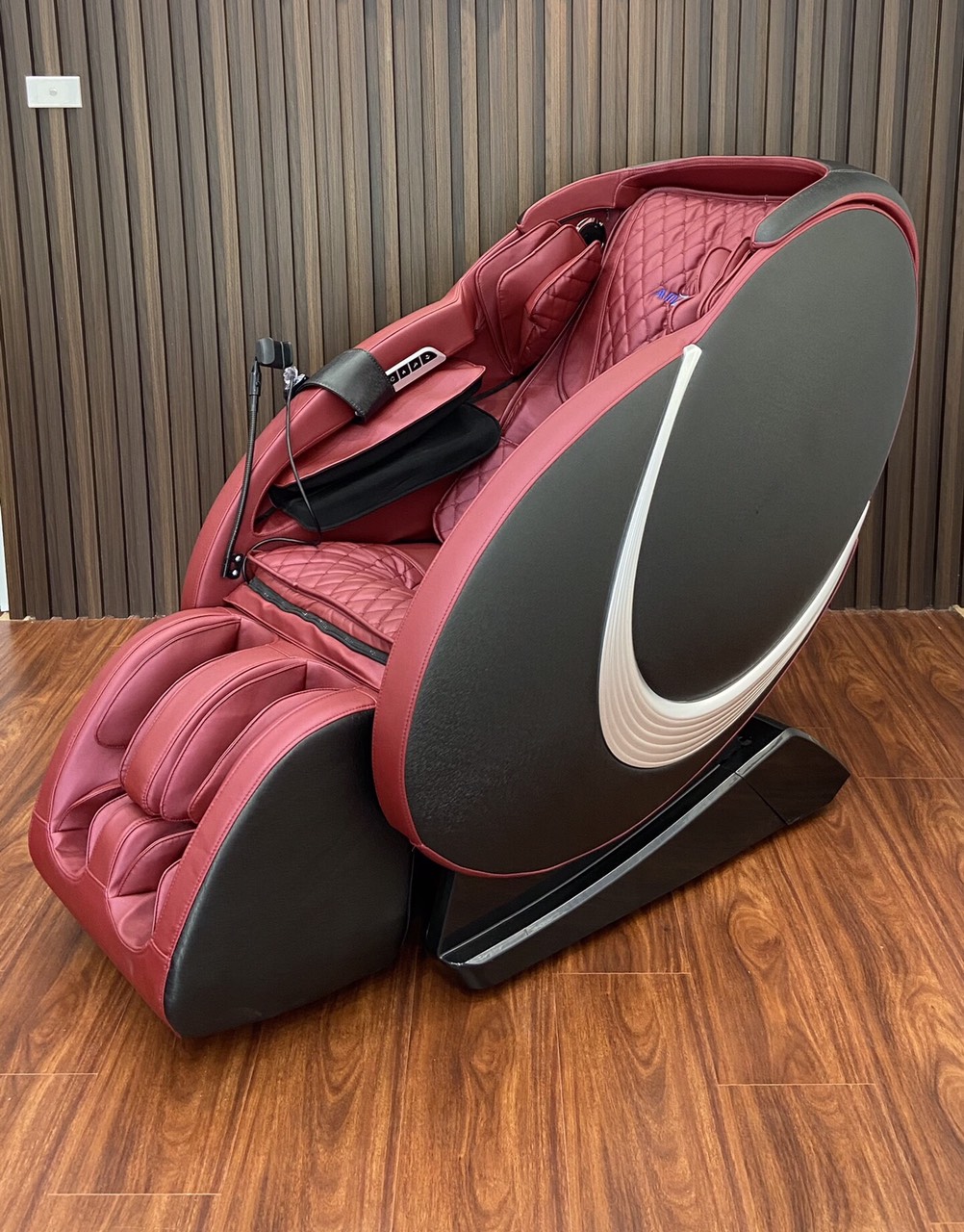 GHẾ MASSAGE TOÀN THÂN TAKARA K3 - GHẾ MASSAGE THỜI TRANG - TINH TẾ - ĐẲNG CẤP- CÔNG NGHỆ NHẬT BẢN