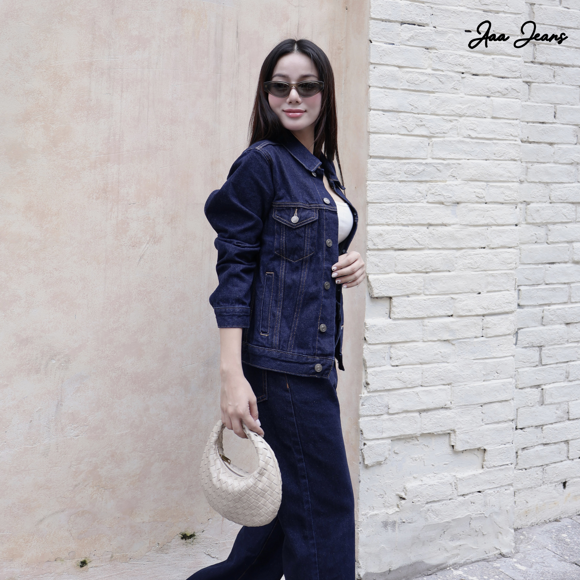 Áo Khoác Jean Nữ Trơn Màu Xanh Đậm Nhạt Aaa Jeans