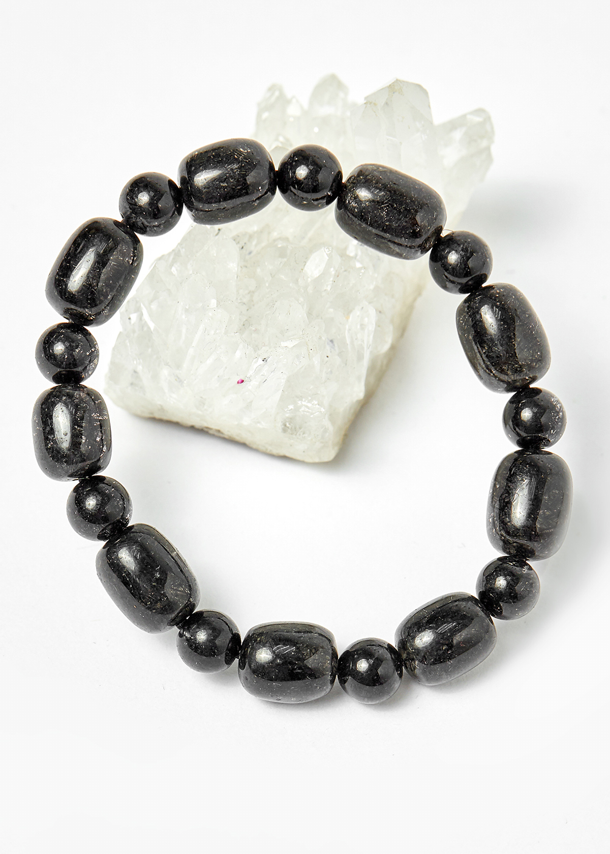 Vòng nữ lu thống thạch anh tóc đen hạt 10.6x8.6mm, đk 52mm mệnh thủy, mộc - Ngọc Quý Gemstones