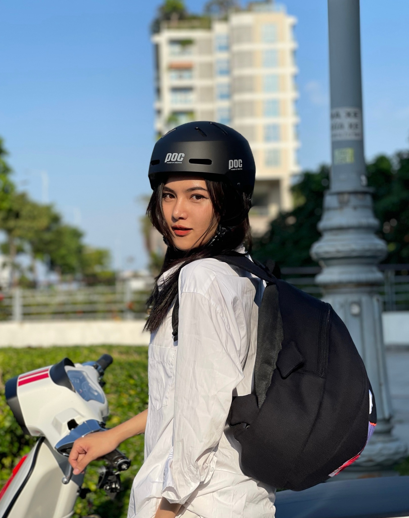 Nón bảo hiểm xe đạp POC P05 nhẹ thoáng mát freesize chính hãng