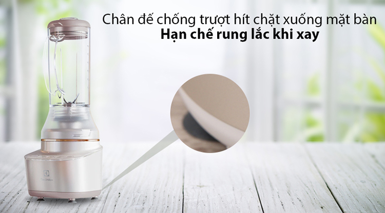 Máy xay sinh tố Electrolux E7CB1-86SM - Hàng chính hãng