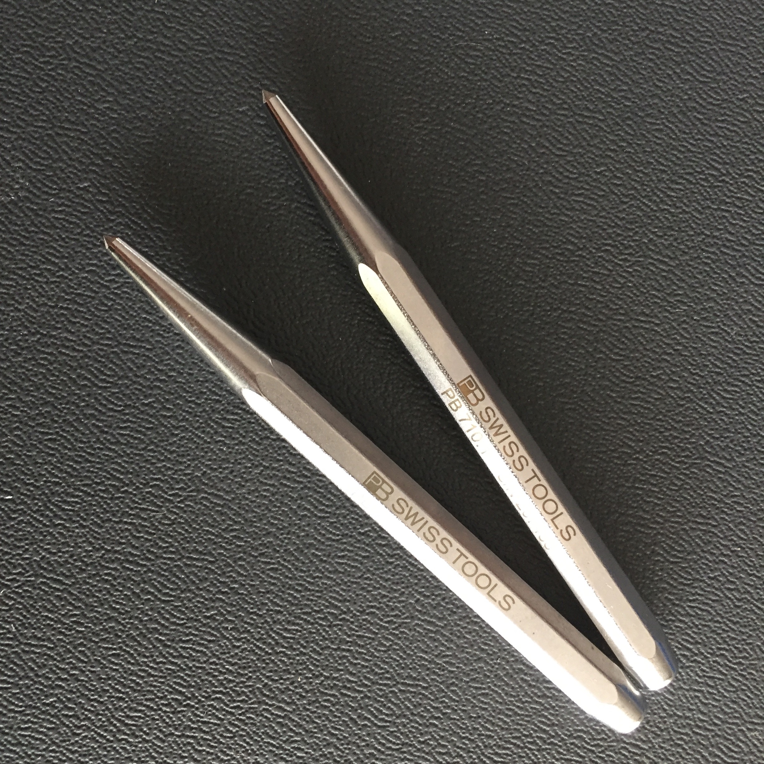 Mũi đục dấu PB Swiss Tools 748900 100 (100X8X8)