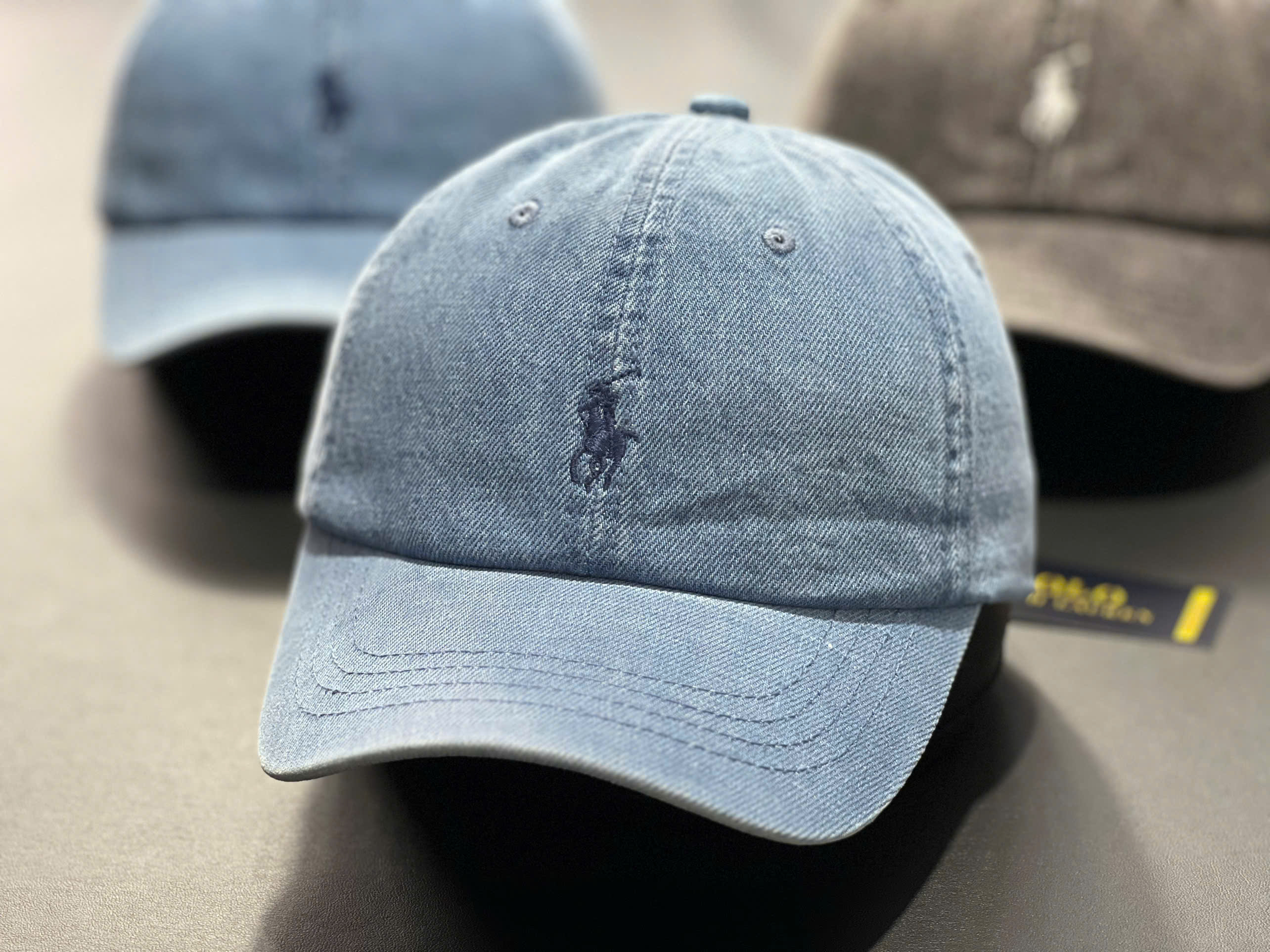 Nón kết, mũ lưỡi trai Polo phối vải jeans form đẹp thời trang đường phố
