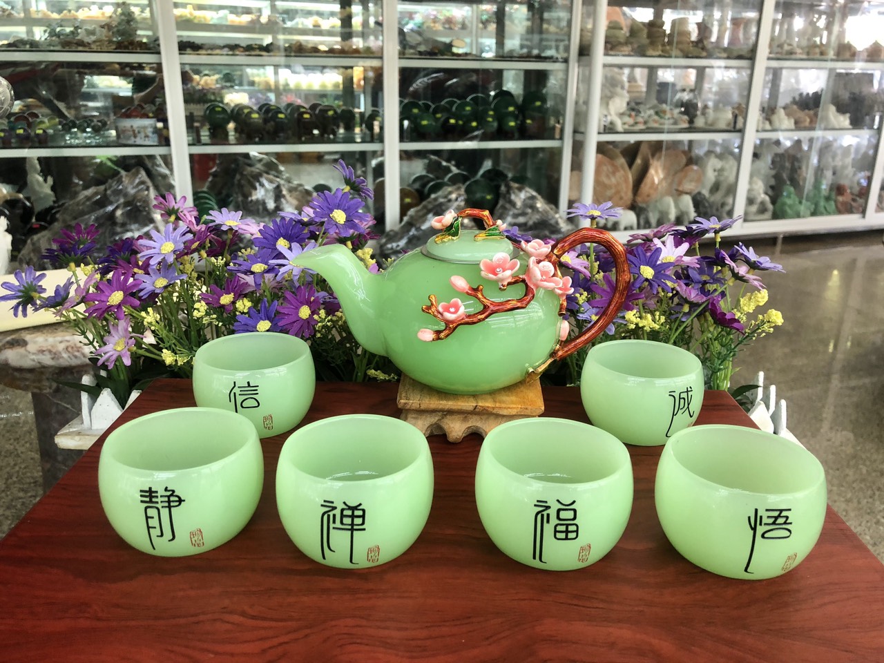 Bộ ấm trà chạm hoa mai đá ngọc cẩm thạch xanh