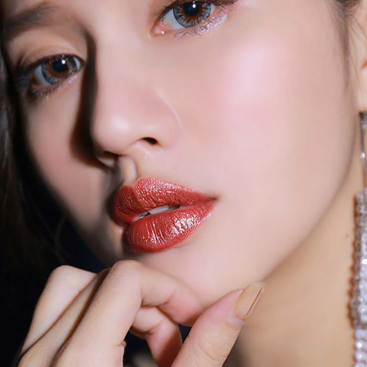 Son Môi Ánh Kim Lấp Lánh MKUP